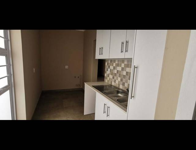 4 BEDROOM HOUSE FOR SALE IN MENKENKOP